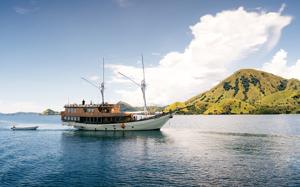 Komodo & Flores Sail