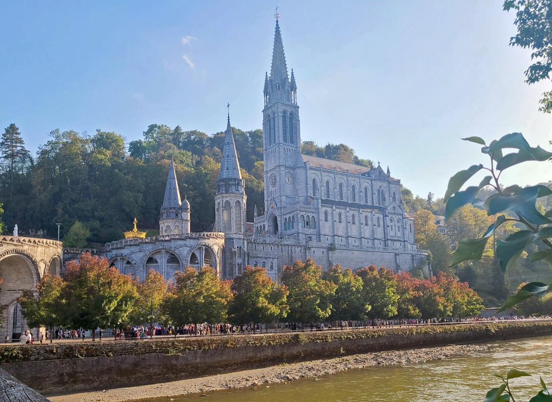 https://media.leisurecom.com/tour/tour-2026-10-04-05-10-06-1.jpg